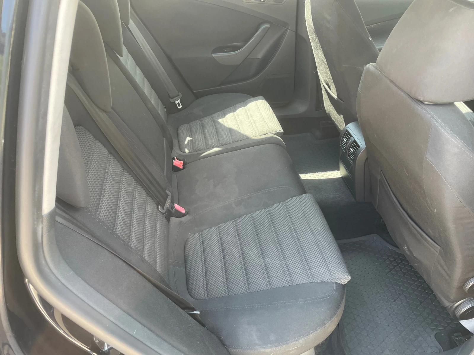 VW Passat 2.0 TDI - изображение 8