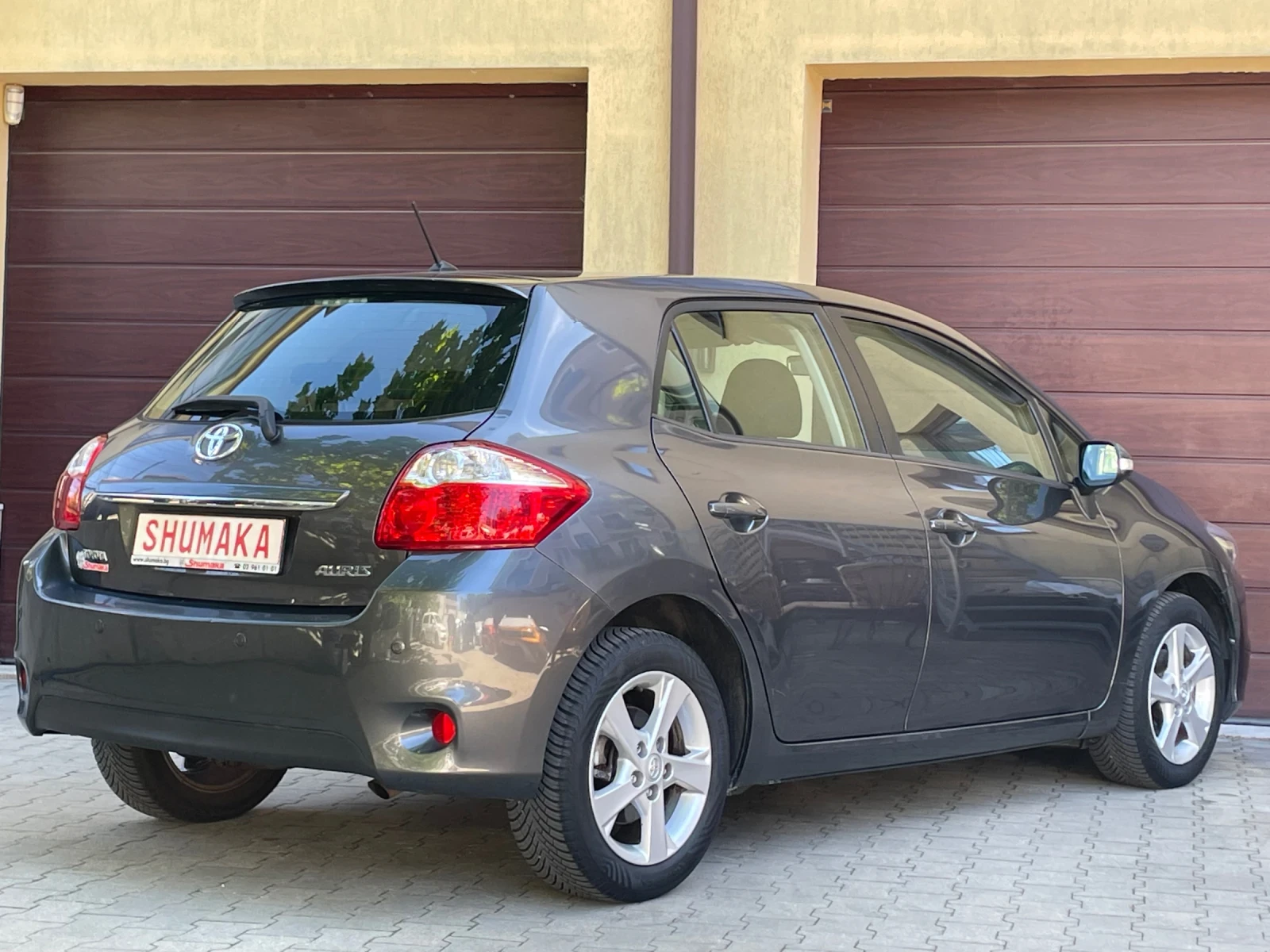 Toyota Auris 1.6vvt-i-132ps-127хил.км - изображение 6