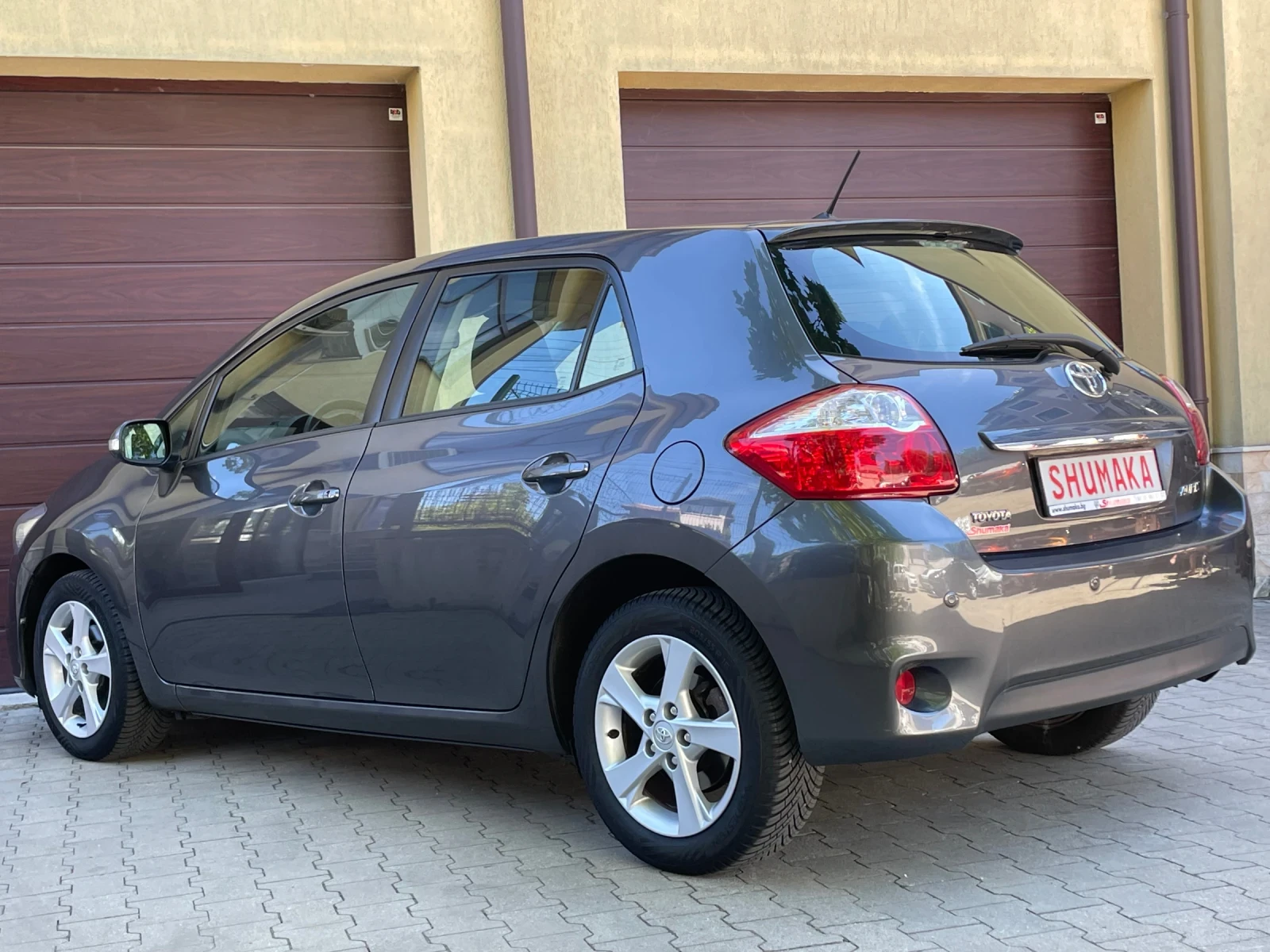 Toyota Auris 1.6vvt-i-132ps-127хил.км - изображение 4