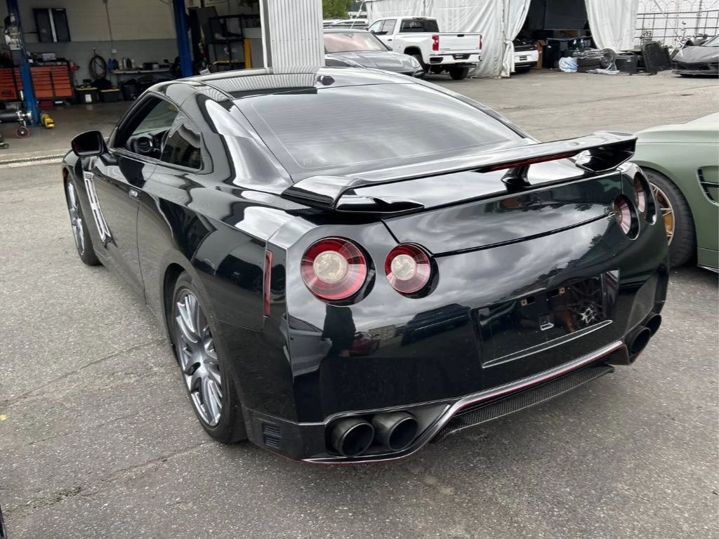 Nissan Skyline GT-R35 /CARFAX /АВТО КРЕДИТ  - изображение 7