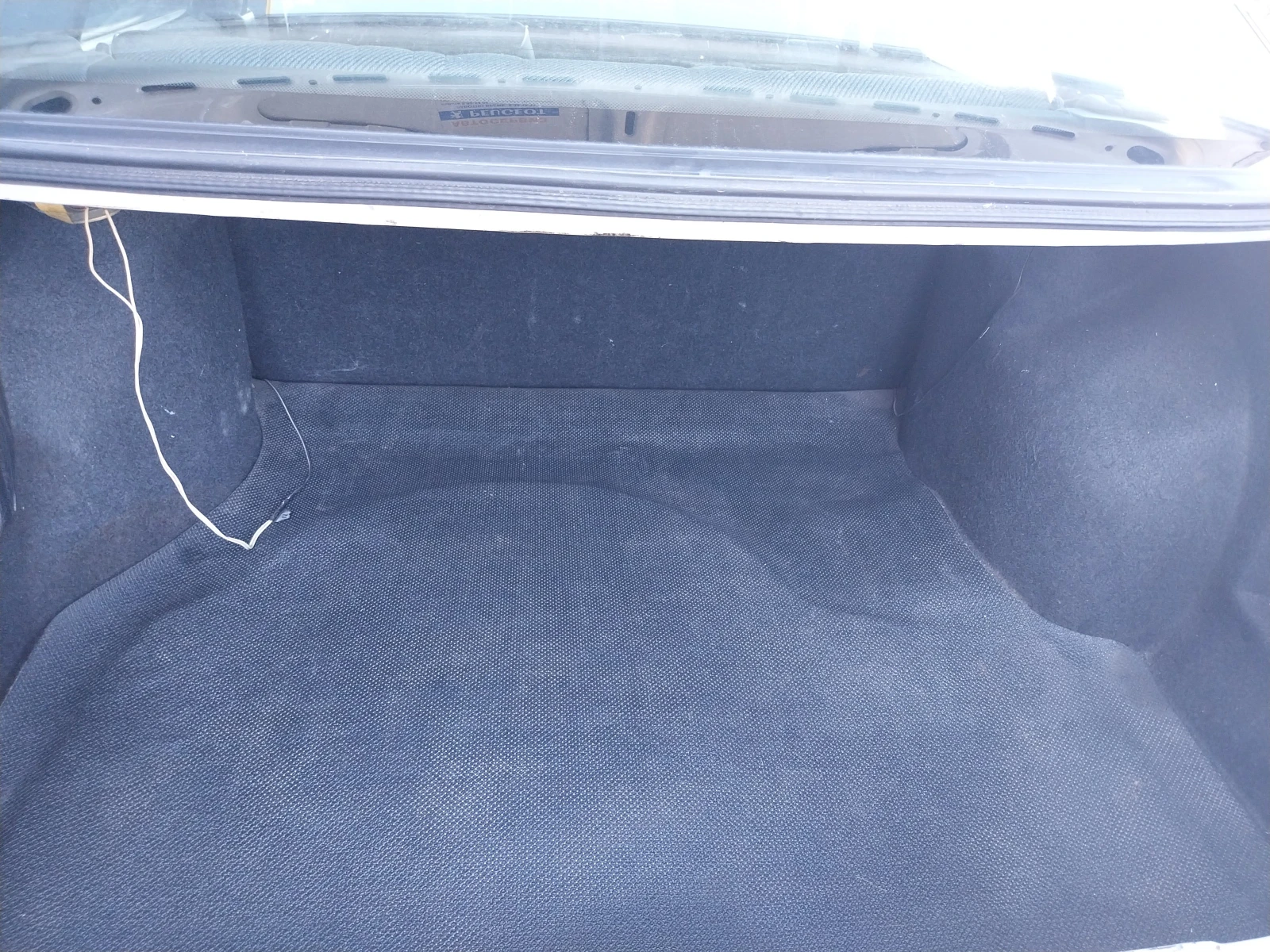 VW Passat 1.8гаражен  - изображение 6