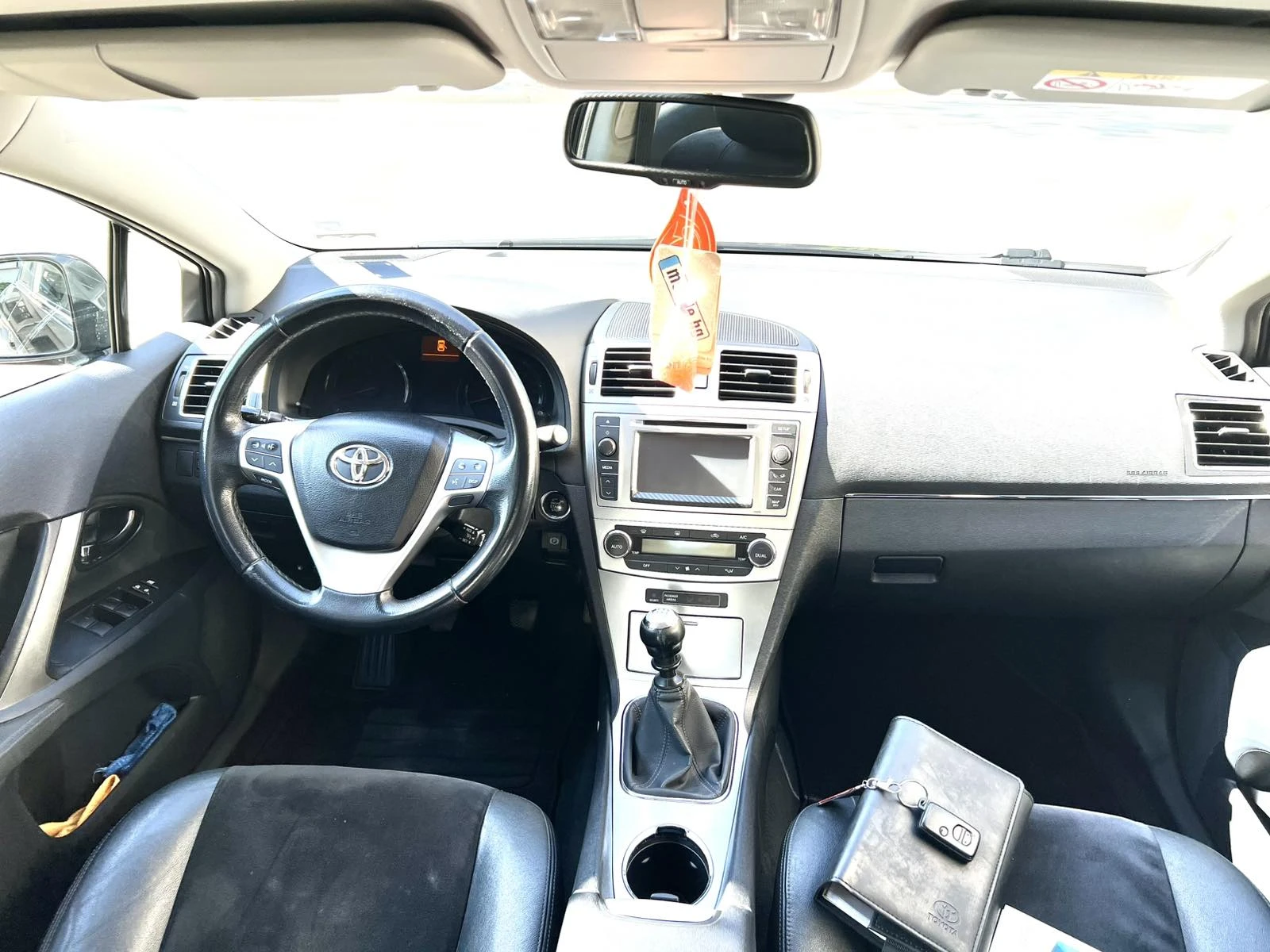 Toyota Avensis 2.0 D-4D - изображение 9