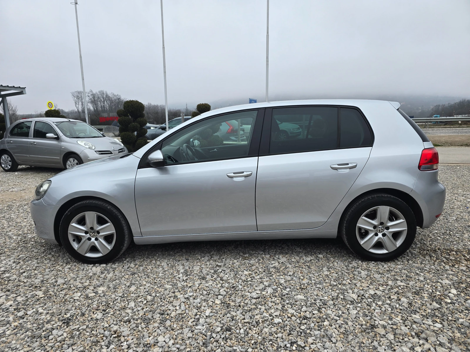 VW Golf 1.6TDI  90кс ! ! РЕАЛНИ КИЛОМЕТРИ, снимка 2 - Автомобили и джипове - 53807459