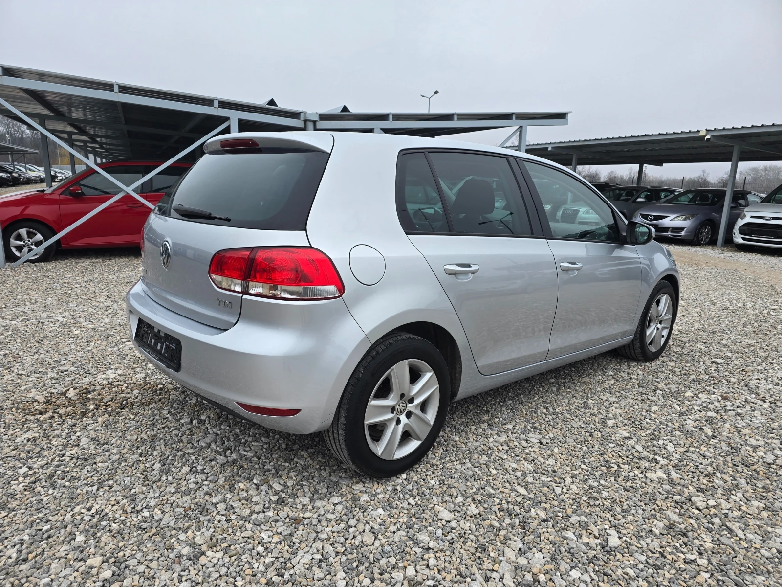 VW Golf 1.6TDI  90кс ! ! РЕАЛНИ КИЛОМЕТРИ, снимка 5 - Автомобили и джипове - 53807459