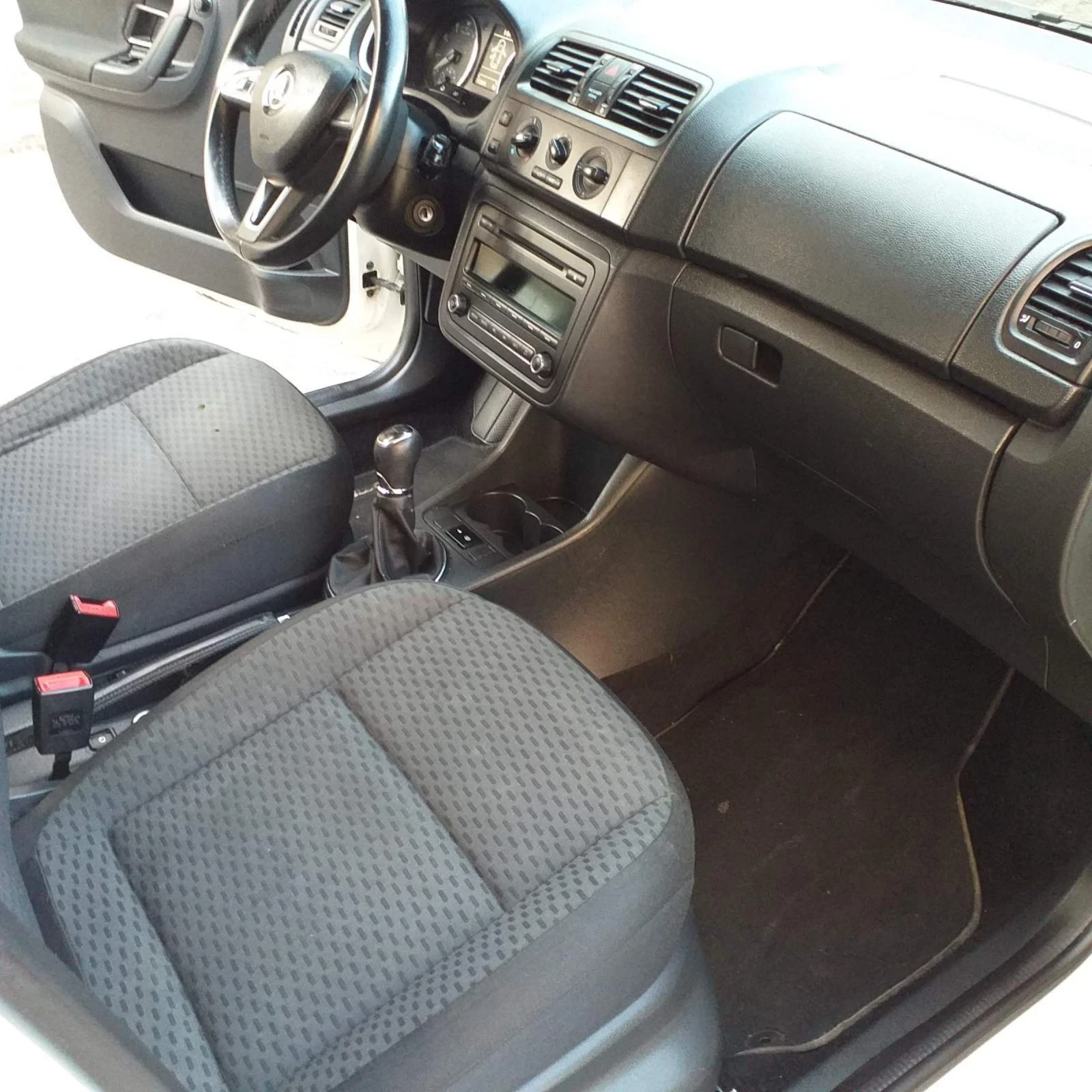 Skoda Roomster 1.2TSI, снимка 9 - Автомобили и джипове - 53864214