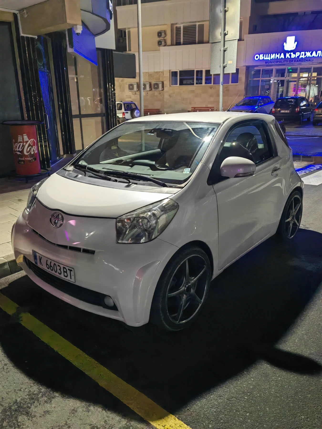 Toyota IQ, снимка 2 - Автомобили и джипове - 54586538