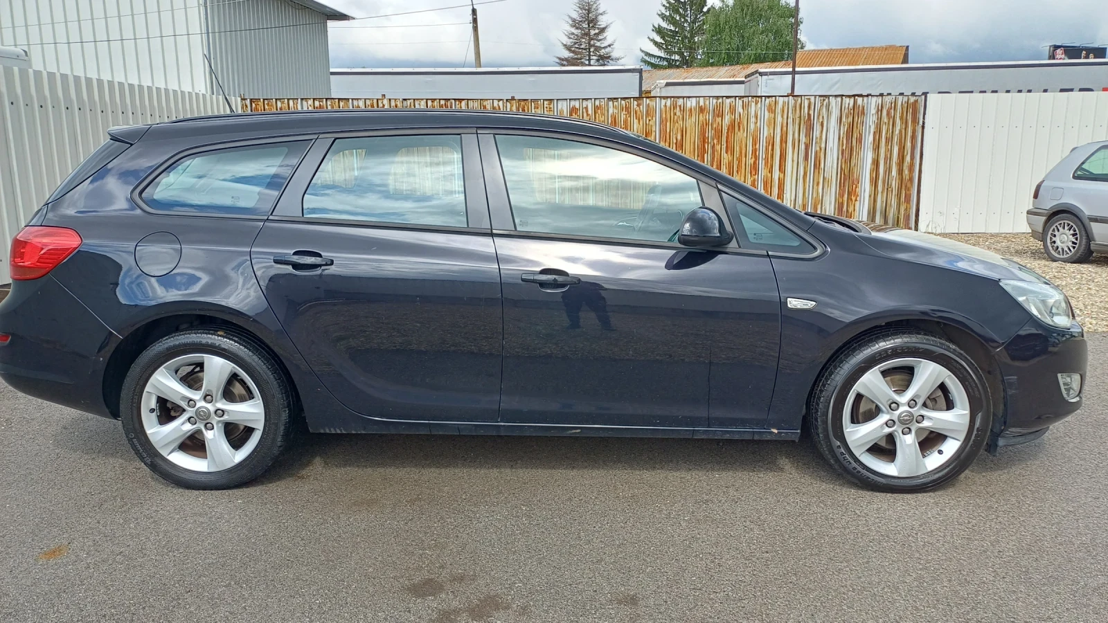 Opel Astra 1.7CDTI EURO5A, снимка 7 - Автомобили и джипове - 54649847