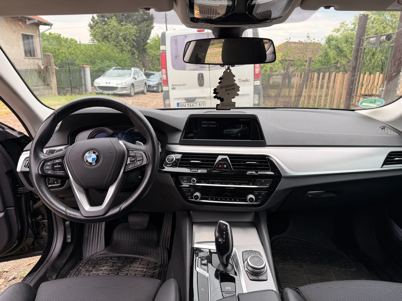 BMW 520 2.0 xDrive, снимка 7 - Автомобили и джипове - 54676874
