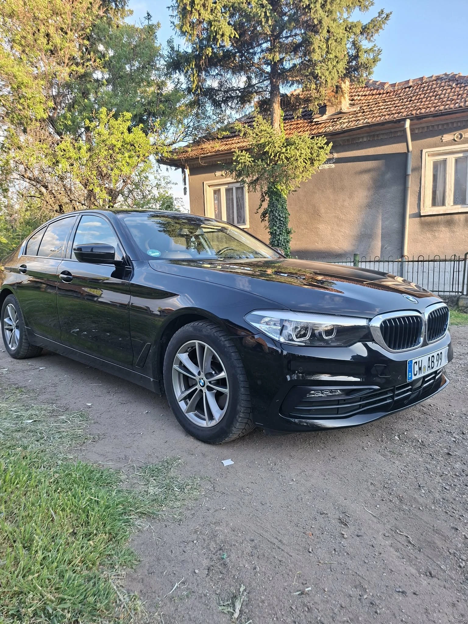 BMW 520 2.0 xDrive, снимка 4 - Автомобили и джипове - 54676874