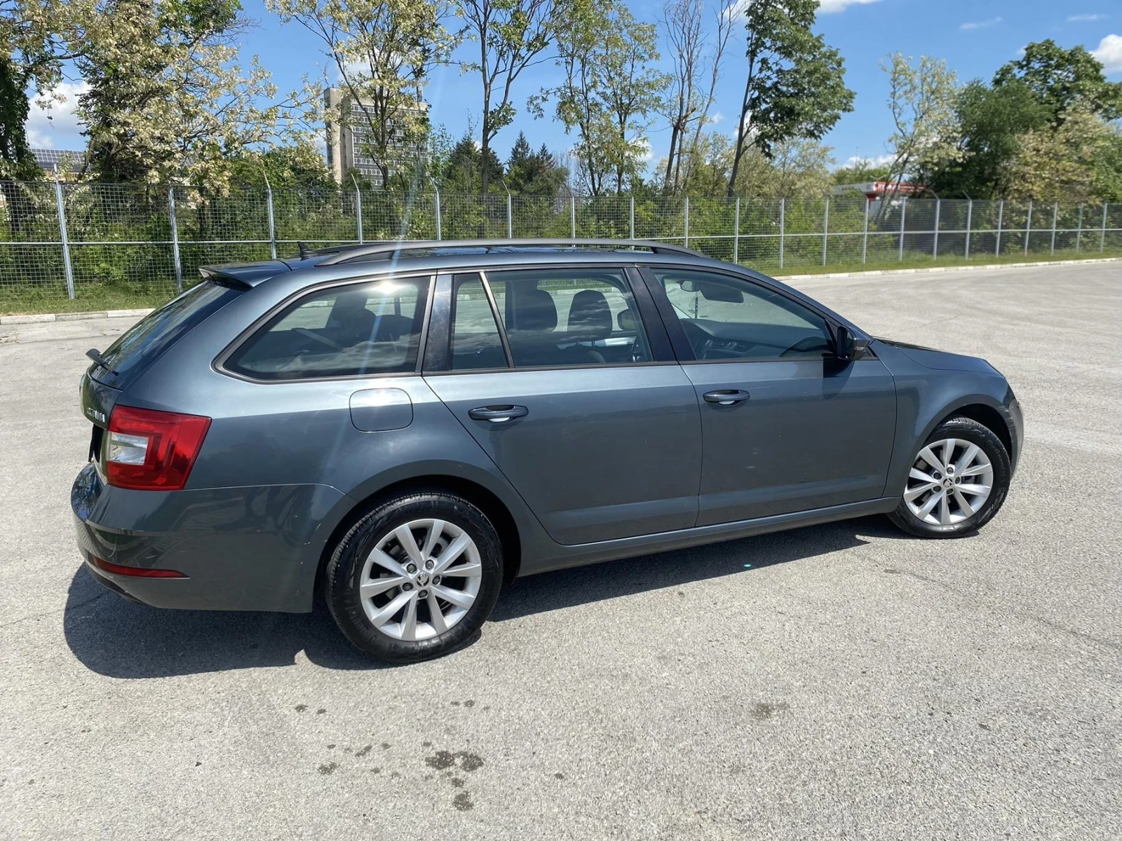Skoda Octavia, снимка 3 - Автомобили и джипове - 55127912