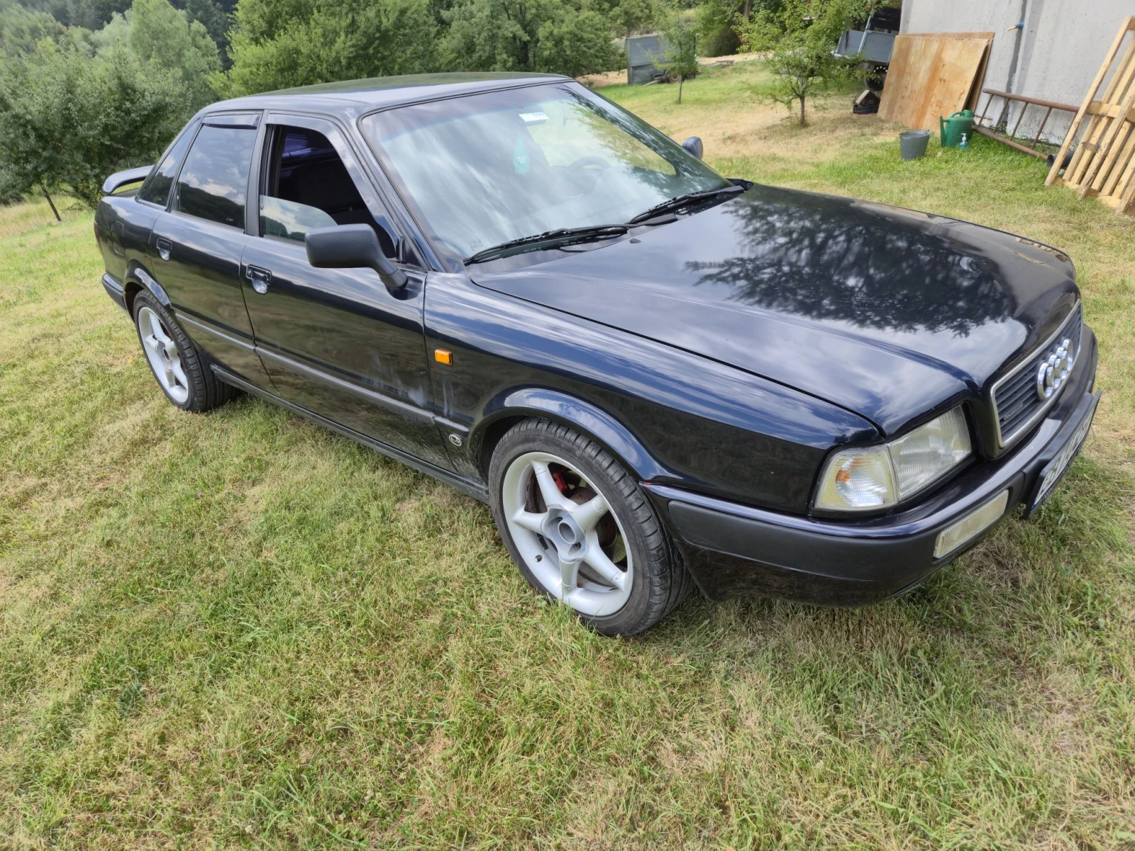 Audi 80 2.0 i, снимка 2 - Автомобили и джипове - 55596324