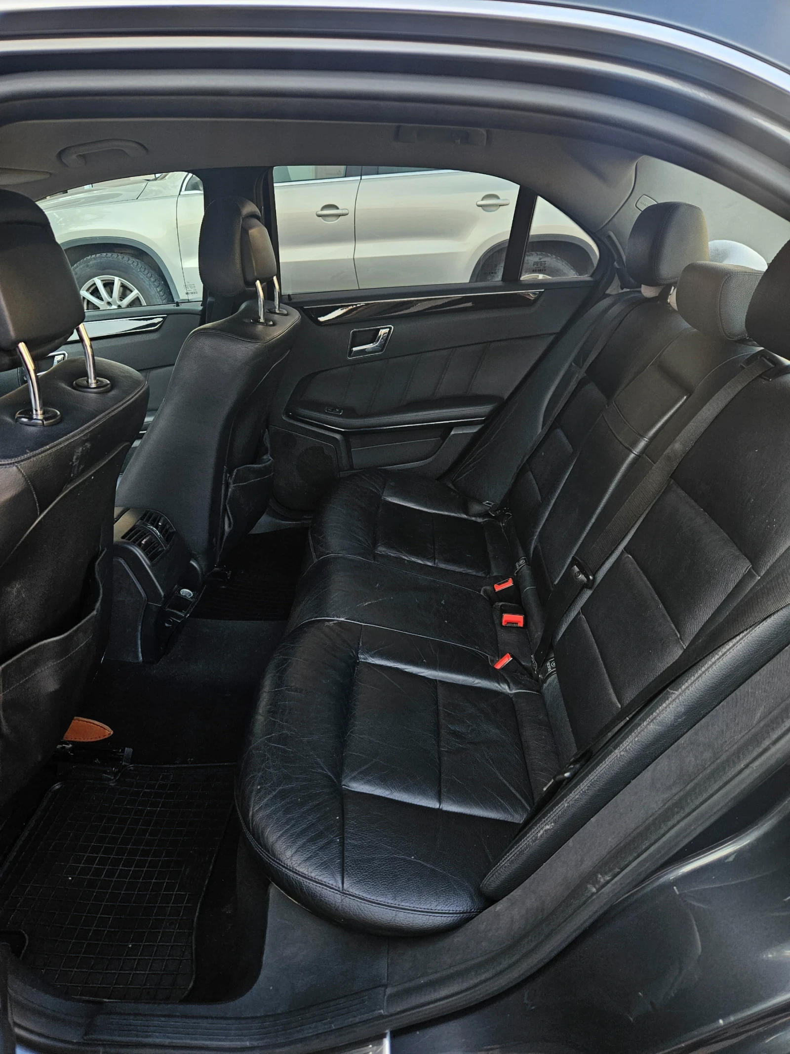 Mercedes-Benz E 300 E300, снимка 11 - Автомобили и джипове - 55678050