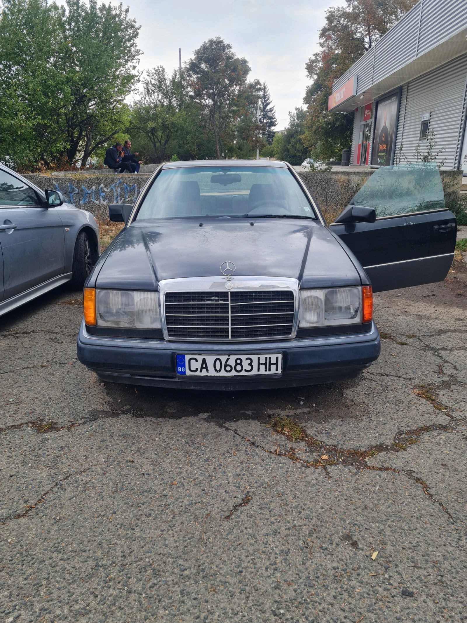 Mercedes-Benz 124