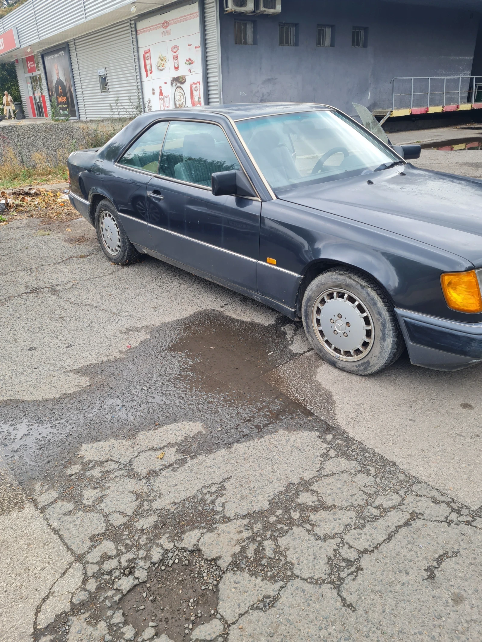 Mercedes-Benz 124, снимка 11 - Автомобили и джипове - 56322656