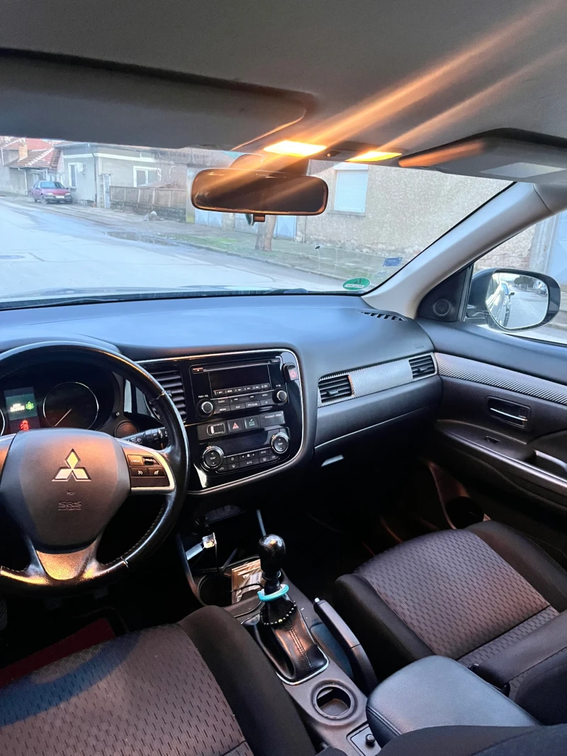 Mitsubishi Outlander 2.2, снимка 7 - Автомобили и джипове - 48443952