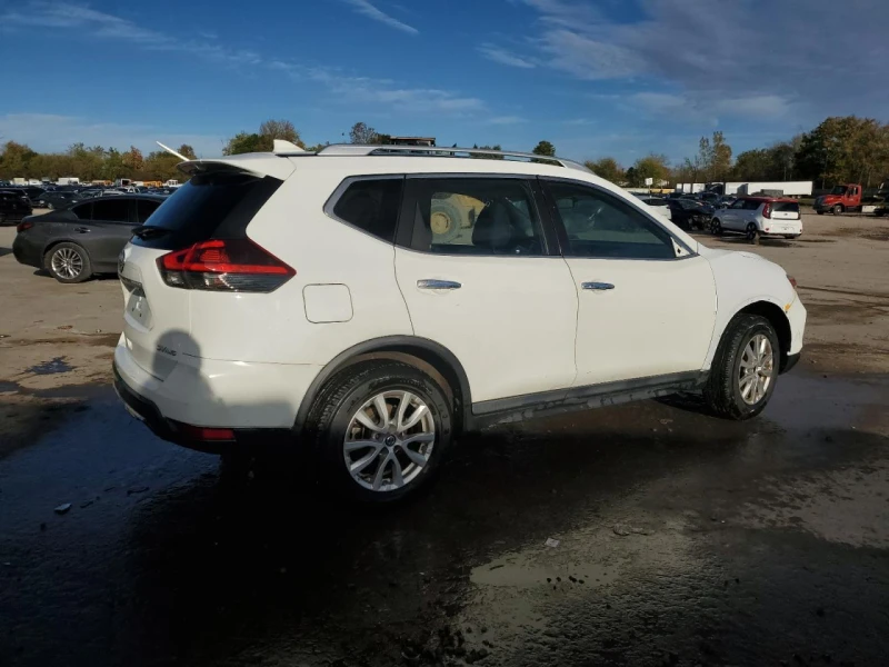 Nissan Rogue S / Bluetooth / Keyless / Подгрев /, снимка 4 - Автомобили и джипове - 52430741