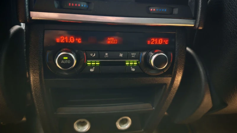 BMW X5 4.0D X-DRIVE М ПАКЕТ СЕРВИЗНА КНИЖКА , снимка 10 - Автомобили и джипове - 52476281