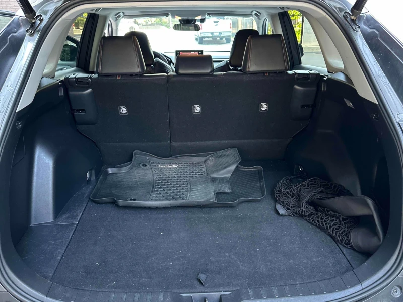 Toyota Rav4 TRAIL * * CARFAX * * АВТО КРЕДИТ * * , снимка 10 - Автомобили и джипове - 52675892