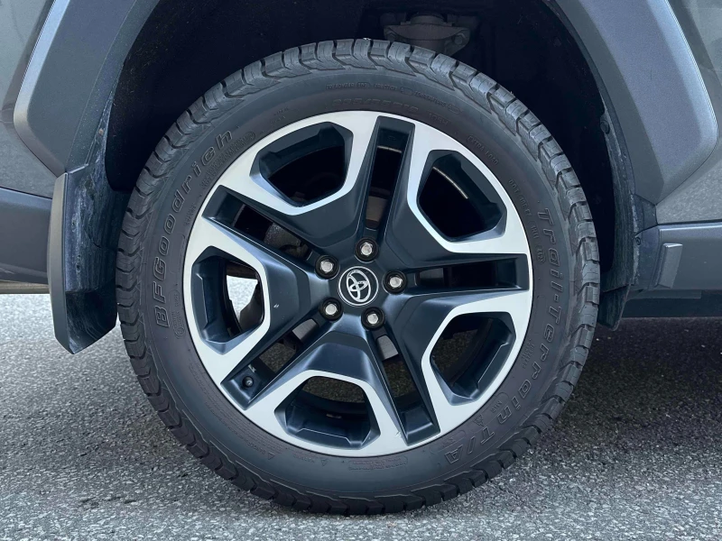 Toyota Rav4 TRAIL * * CARFAX * * АВТО КРЕДИТ * * , снимка 11 - Автомобили и джипове - 52675892