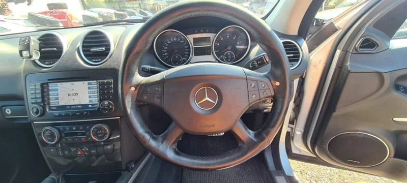 Mercedes-Benz ML 63 AMG на части 6, 3 AMG, снимка 9 - Автомобили и джипове - 29843618