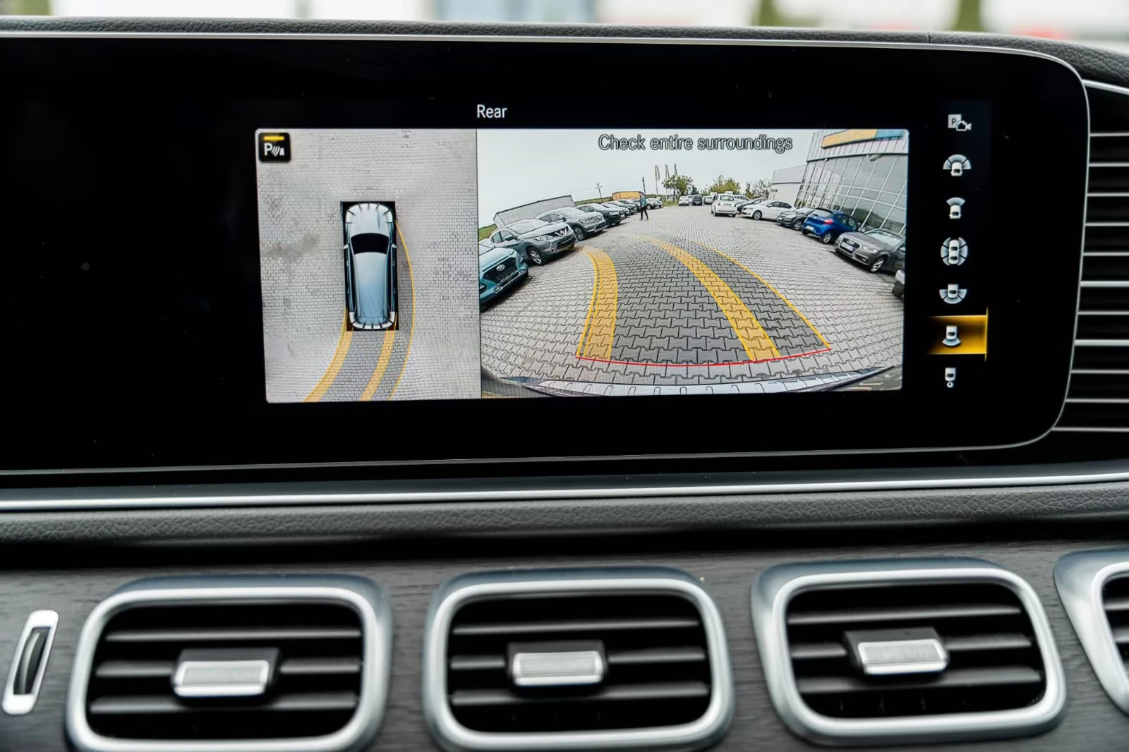 Mercedes-Benz GLS 400 4MATIC/330HP/AMG/PANO/360/BURMESTER/ACC/692vpr | Mobile.bg   14