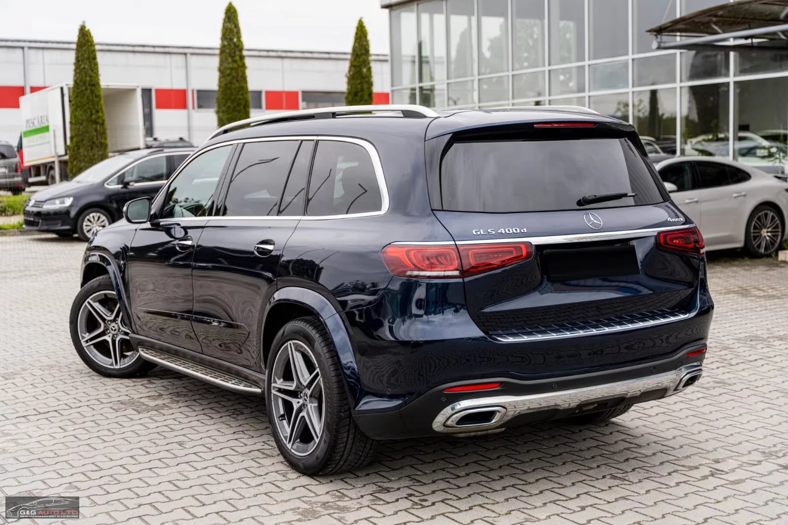 Mercedes-Benz GLS 400 4MATIC/330HP/AMG/PANO/360/BURMESTER/ACC/692v - изображение 3