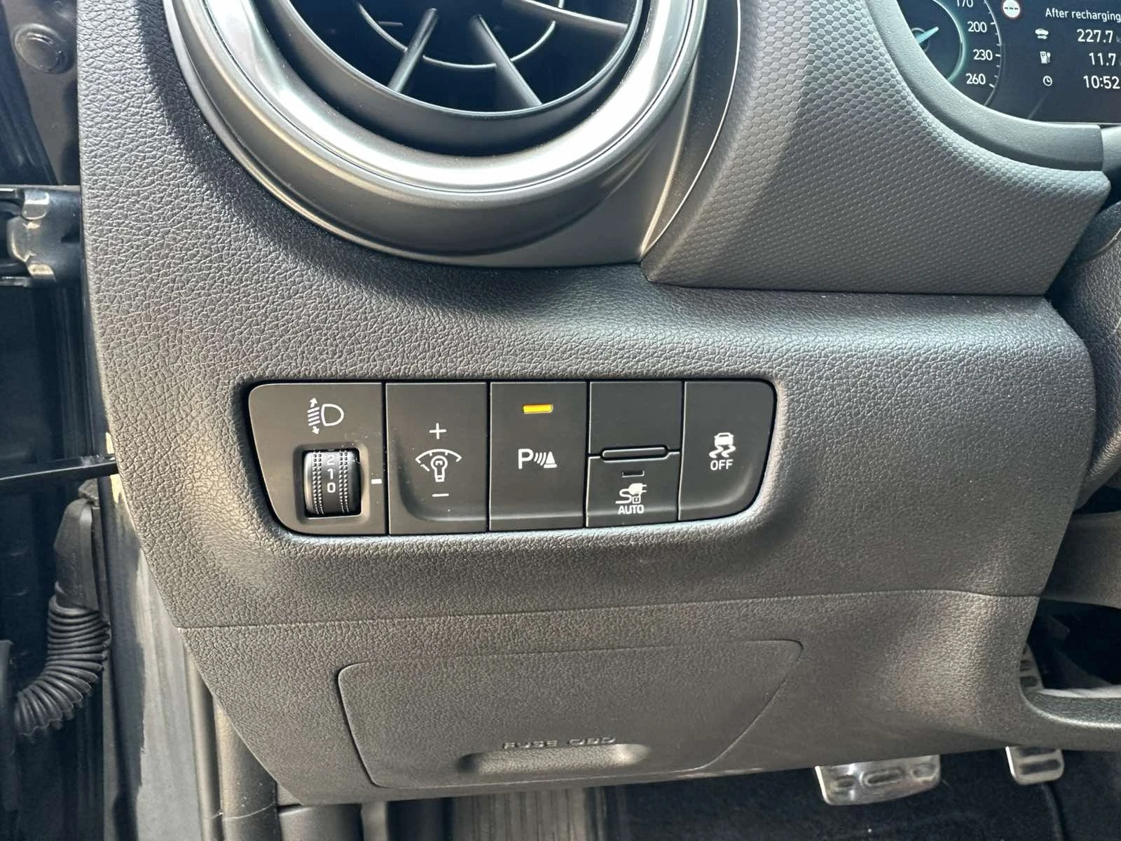 Hyundai Kona 64KWh TREND/FACELIFT/BLUELINK//SOH100% | Mobile.bg   12