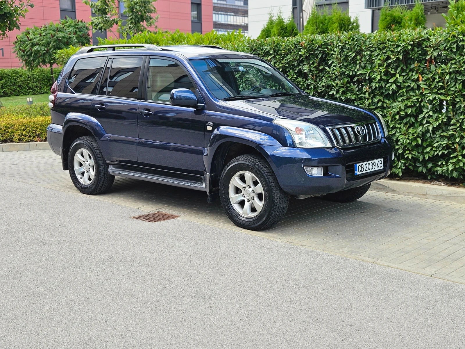 Toyota Land cruiser 120 D-4D Auto  - изображение 3