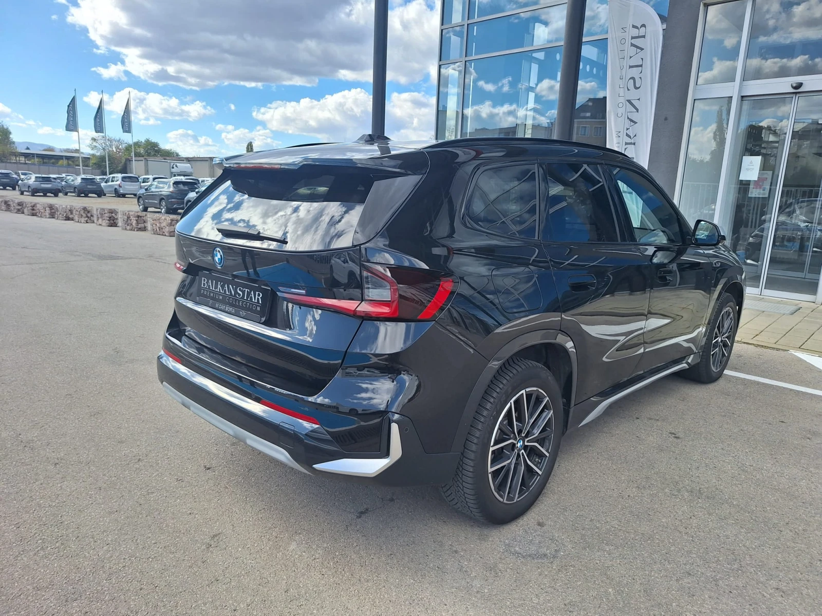 BMW X1 30e xDrive - изображение 3