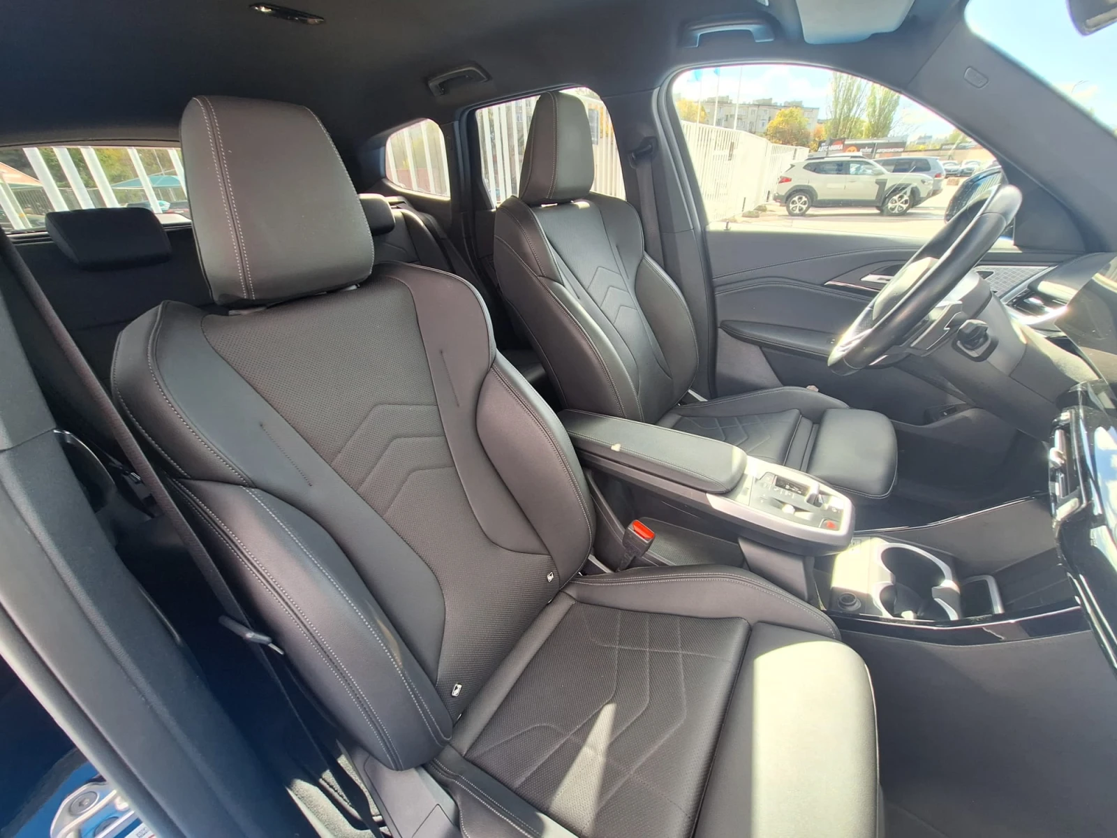 BMW X1 30e xDrive - изображение 10