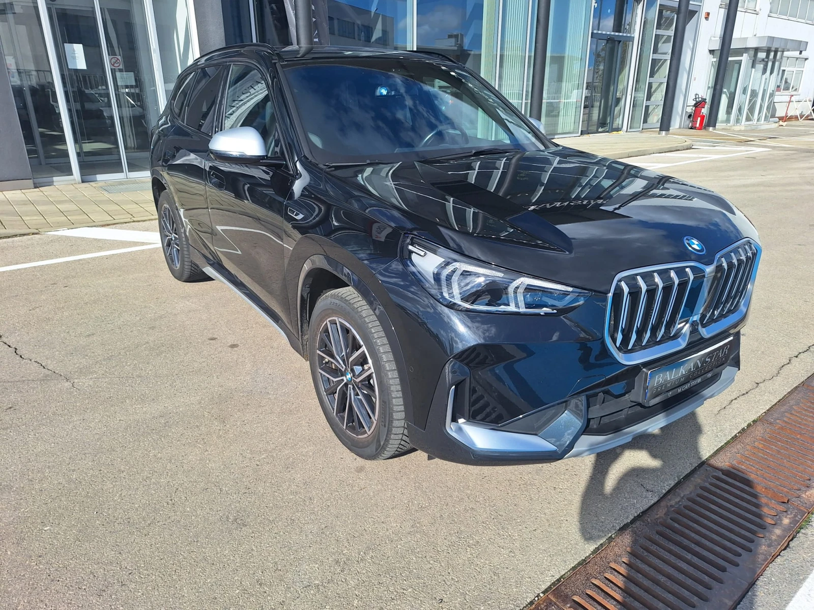 BMW X1 30e xDrive - изображение 2