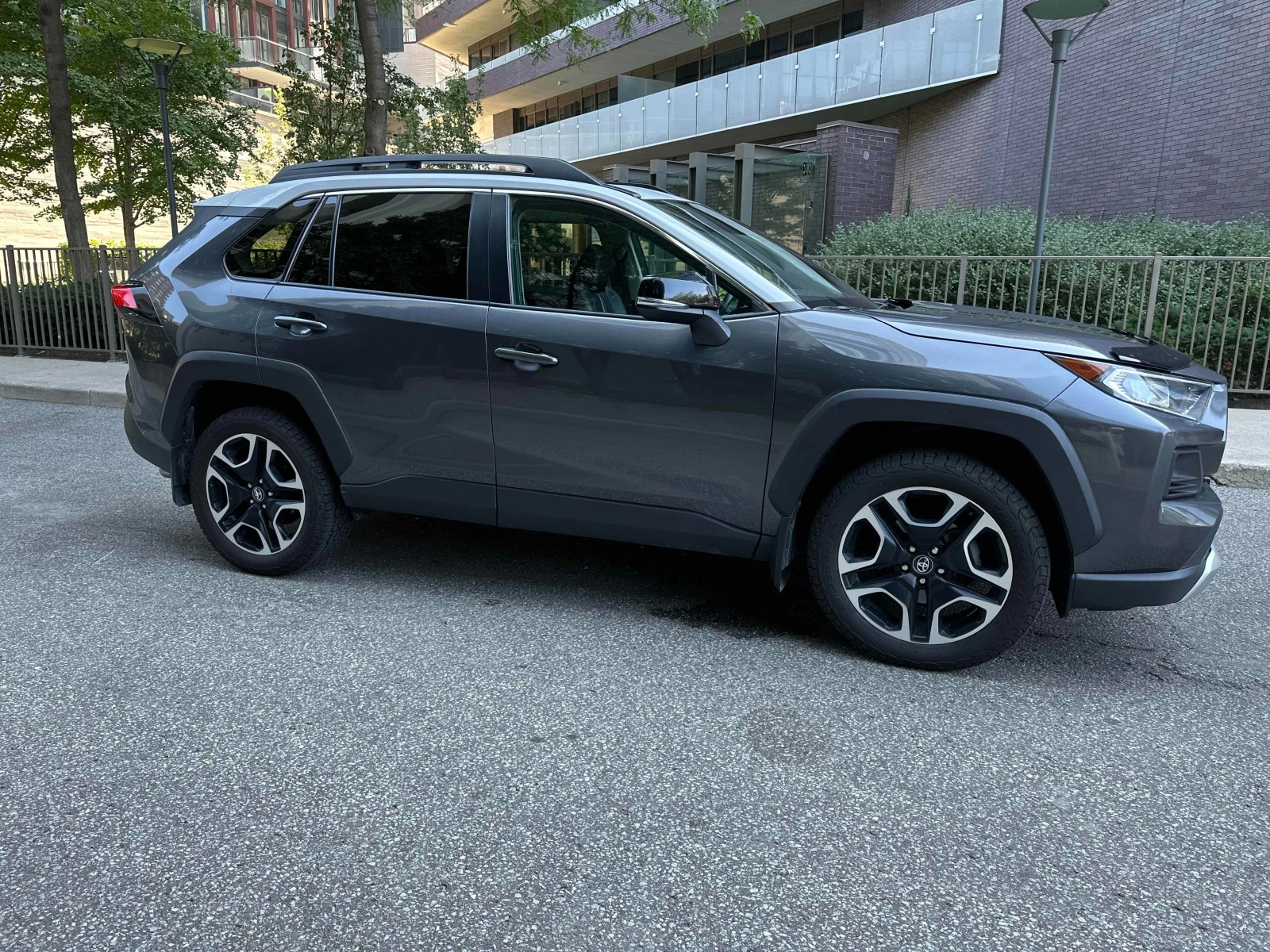 Toyota Rav4 TRAIL * * CARFAX * * АВТО КРЕДИТ * *  - изображение 3