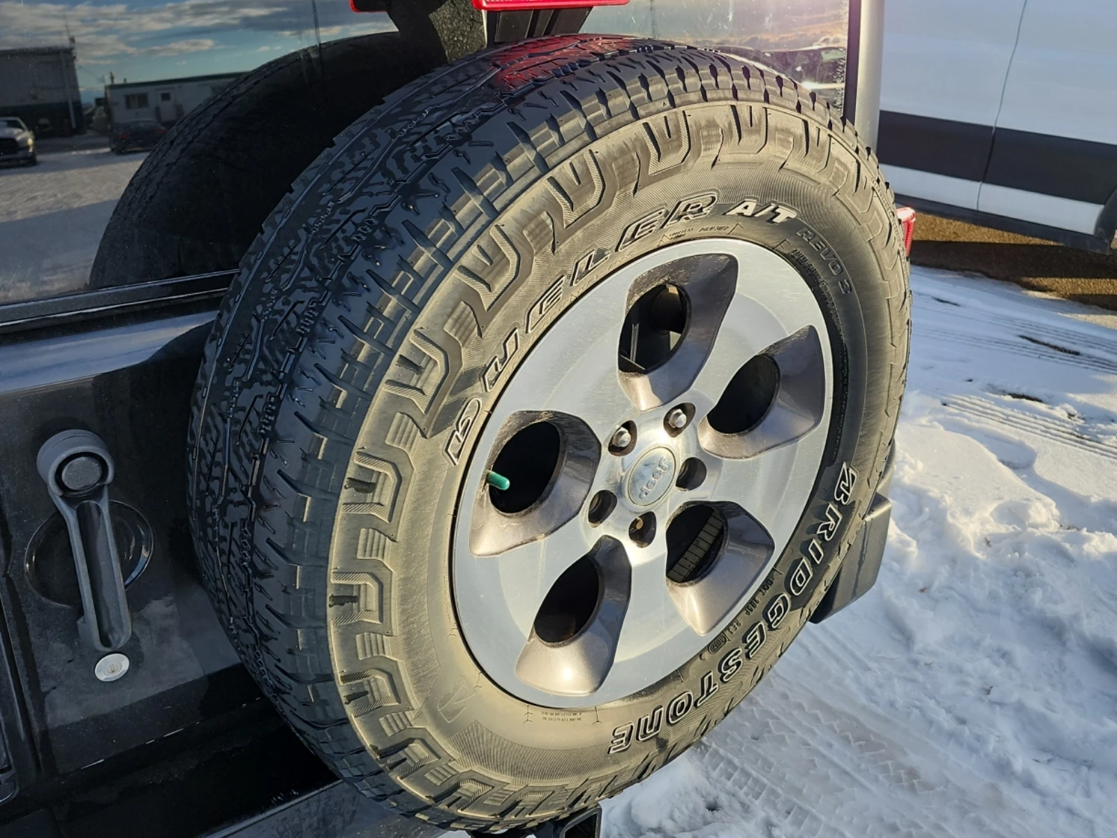 Jeep Wrangler UNLIMITED SAHARA/����/REMOTE START/CRUISE | Mobile.bg � ����������� 16
