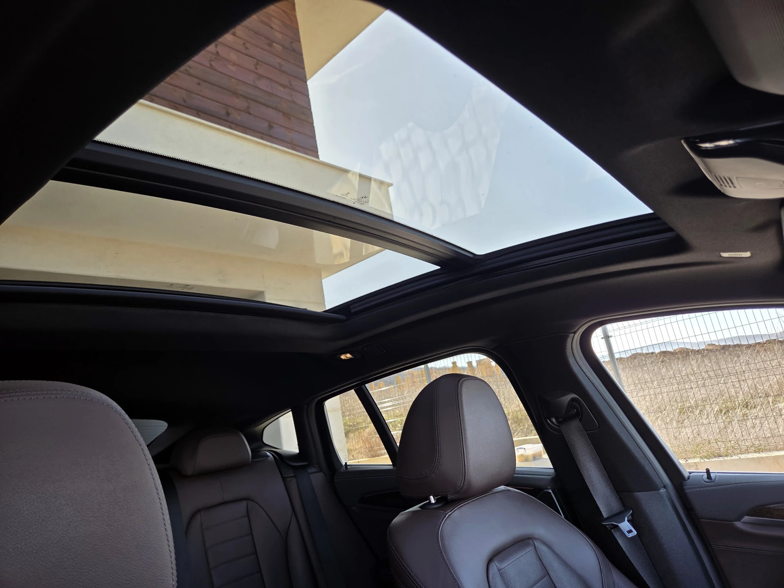 BMW X4  M40d Панорама/Обдухване/Памет/360/Обслужена, снимка 15 - Автомобили и джипове - 53824879