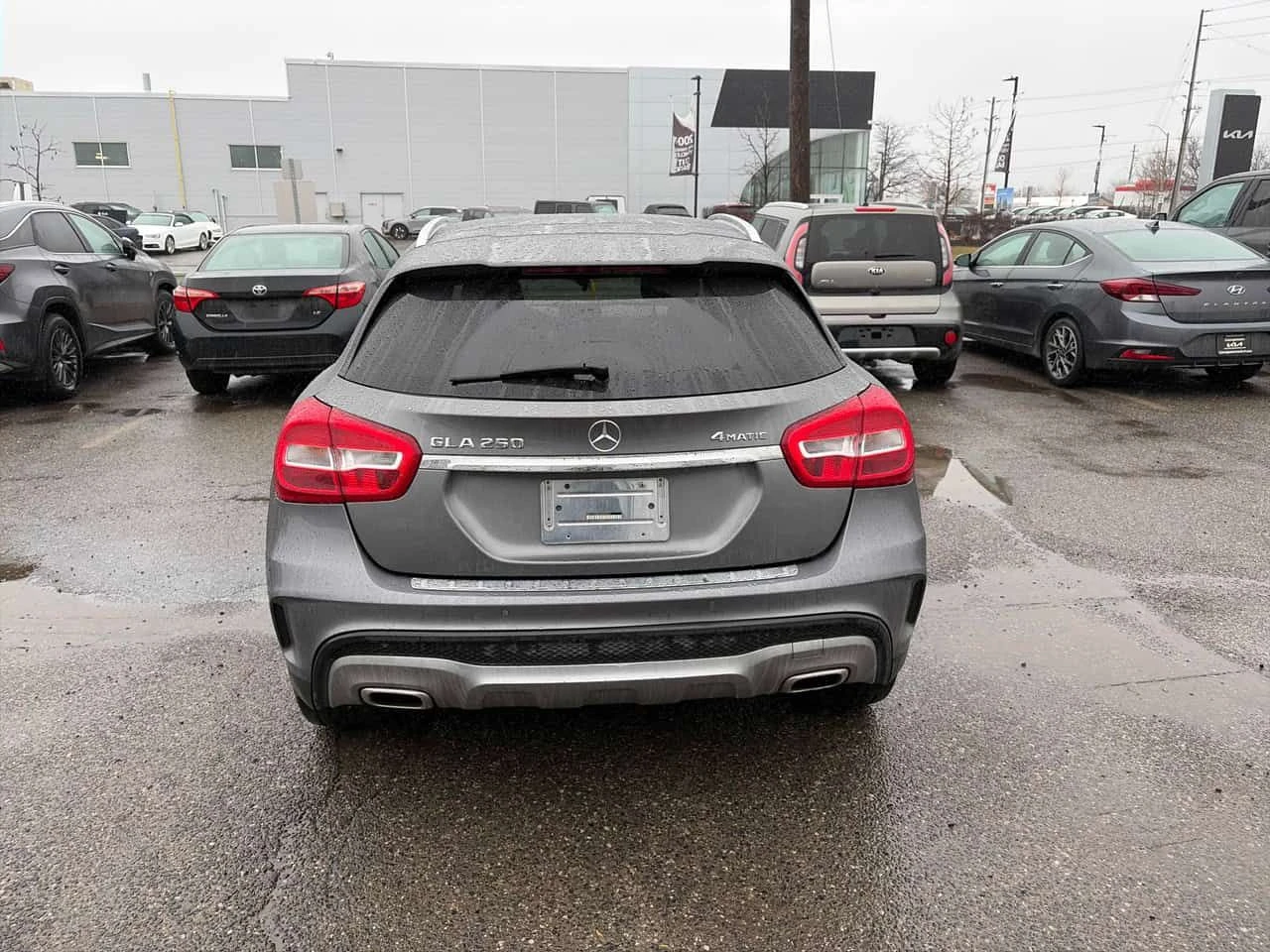 Mercedes-Benz GLA * 250 * CARFAX * БЕЗ ПЪРВОНАЧАЛНА ВНОСКА, снимка 4 - Автомобили и джипове - 53827400