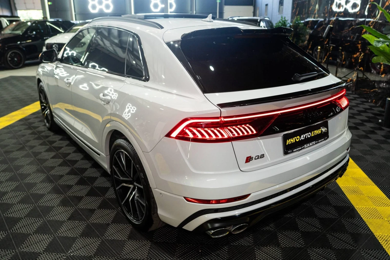 Audi SQ8 4.0D V8 MATRIX ПАНО B&O HUD 360 ЛИЗИНГ 100%, снимка 7 - Автомобили и джипове - 55695008