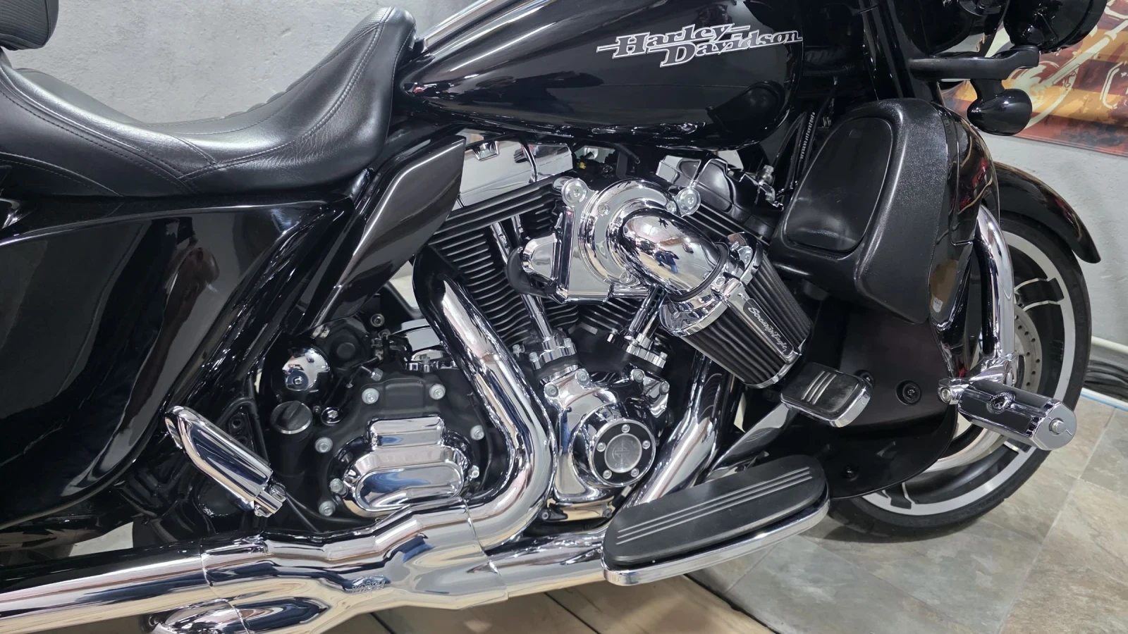 Harley-Davidson Touring FLHXS - изображение 10