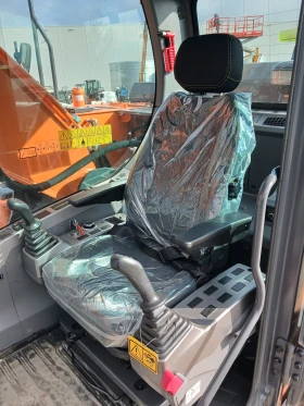 Багер Develon DX 205, снимка 15