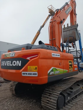 Багер Develon DX 205