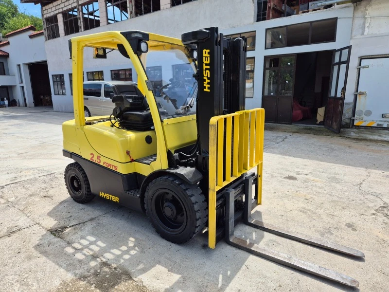 Мотокар Hyster, снимка 3 - Индустриална техника - 48061728