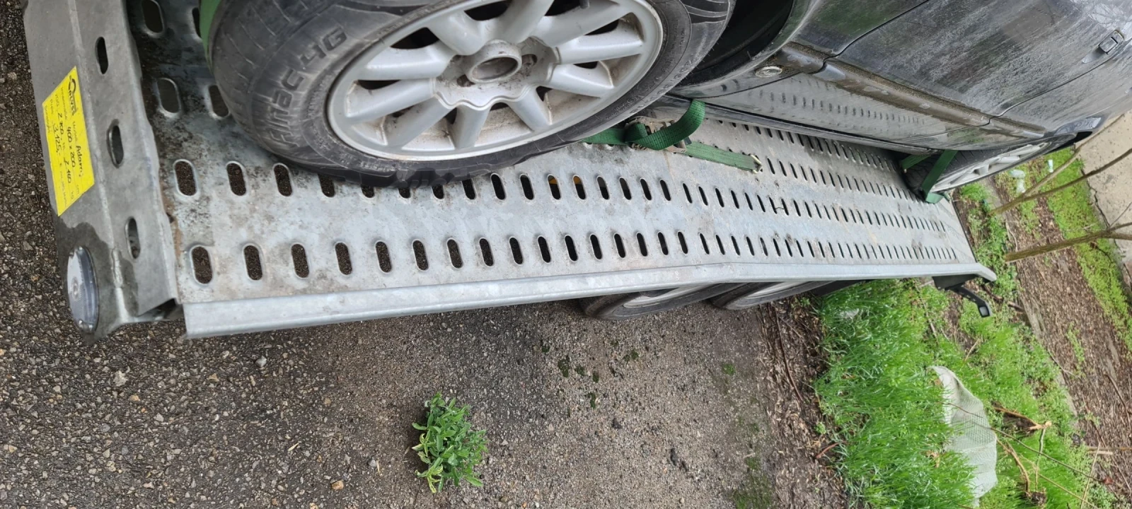   Blyss | Mobile.bg   5