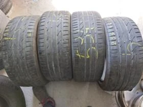 Гуми Летни 235/40R19, снимка 1