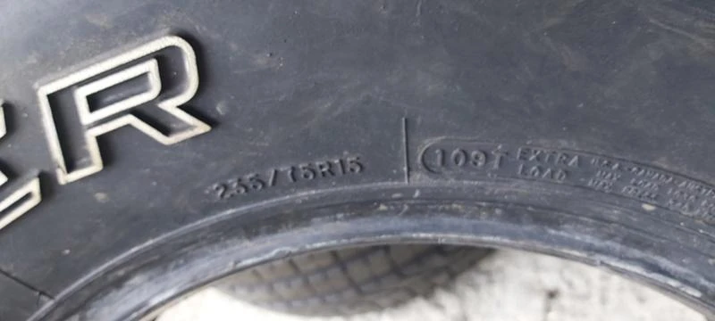 Гуми Всесезонни 235/75R15, снимка 9 - Гуми и джанти - 33437987