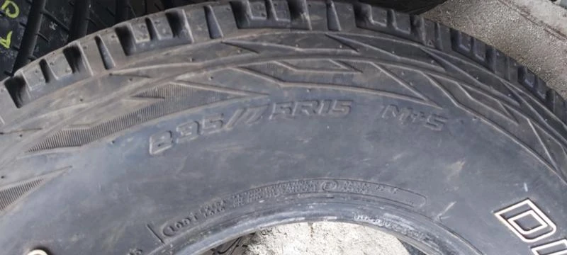 Гуми Всесезонни 235/75R15, снимка 8 - Гуми и джанти - 33437987