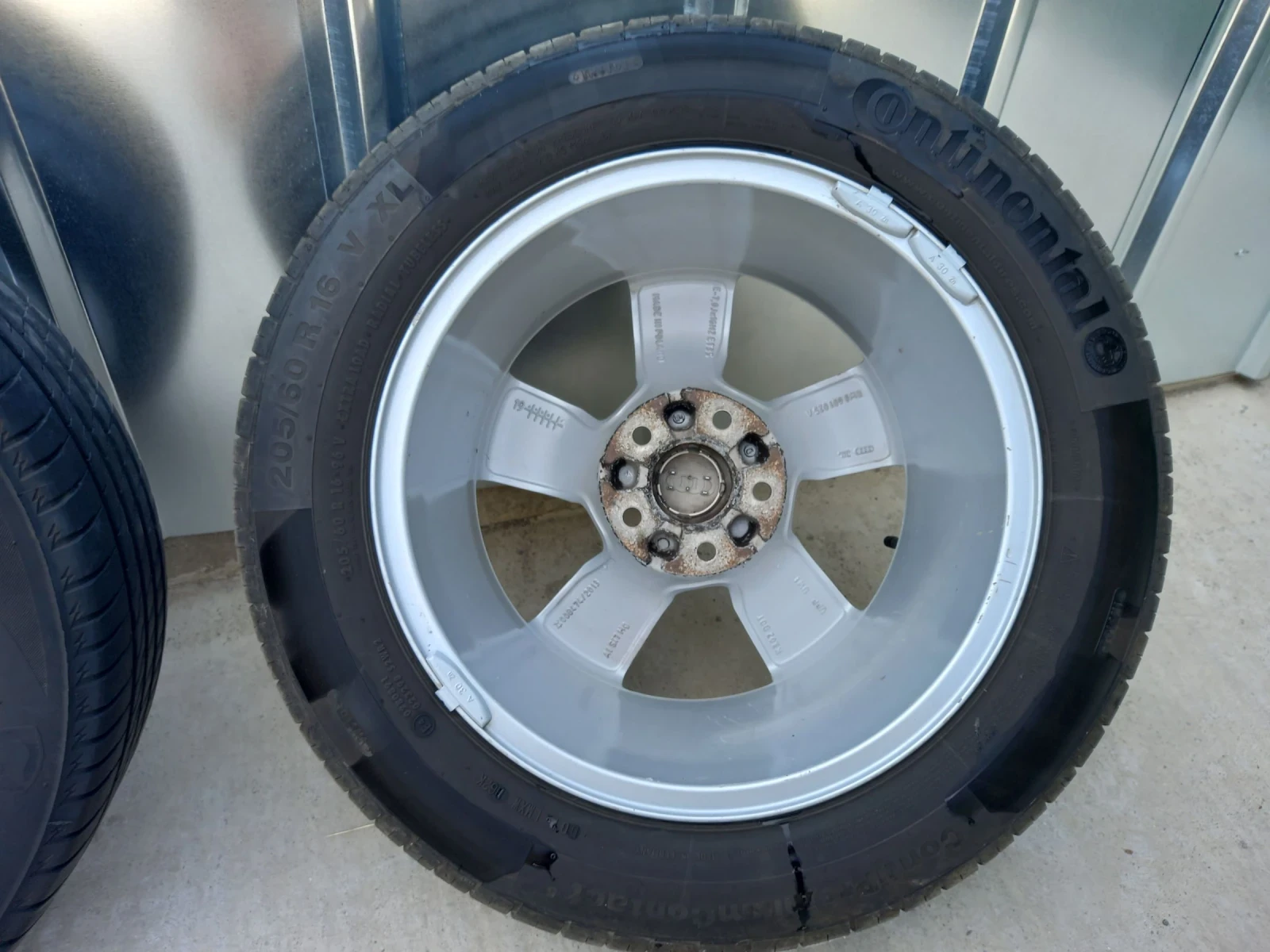    205/60R16  Audi A4 | Mobile.bg   5