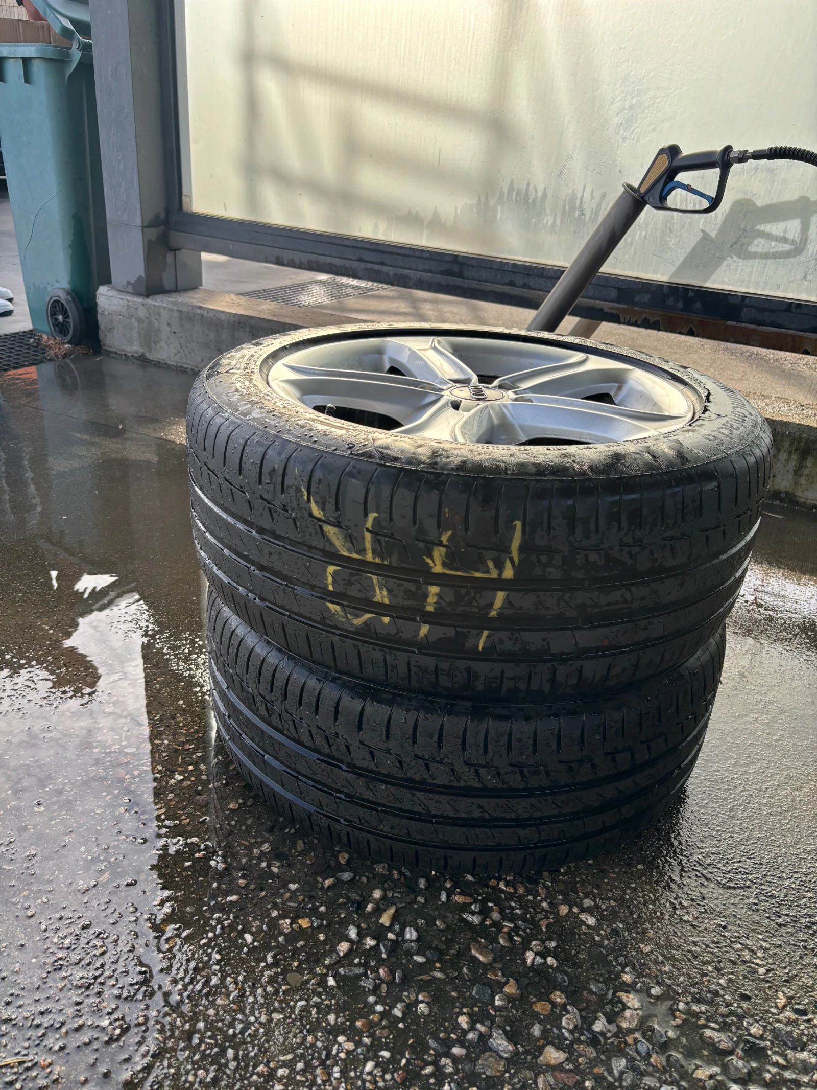 ���� � ������ 225/50R17 | Mobile.bg � ����������� 2