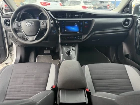 Toyota Auris 1.8 Hibrid , снимка 15