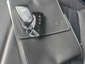 VW Golf * R * CARFAX * Шибидах * Два ключа *  - 29800 € / 58283.73 лв. - 97107989 16