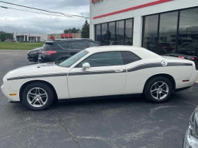 Dodge Challenger * 2dr Cpe * АВТОКРЕДИТ БЕЗ ПЪРВОНАЧАЛНА ВНОСКА*  | Auto.bg — изображение 2
