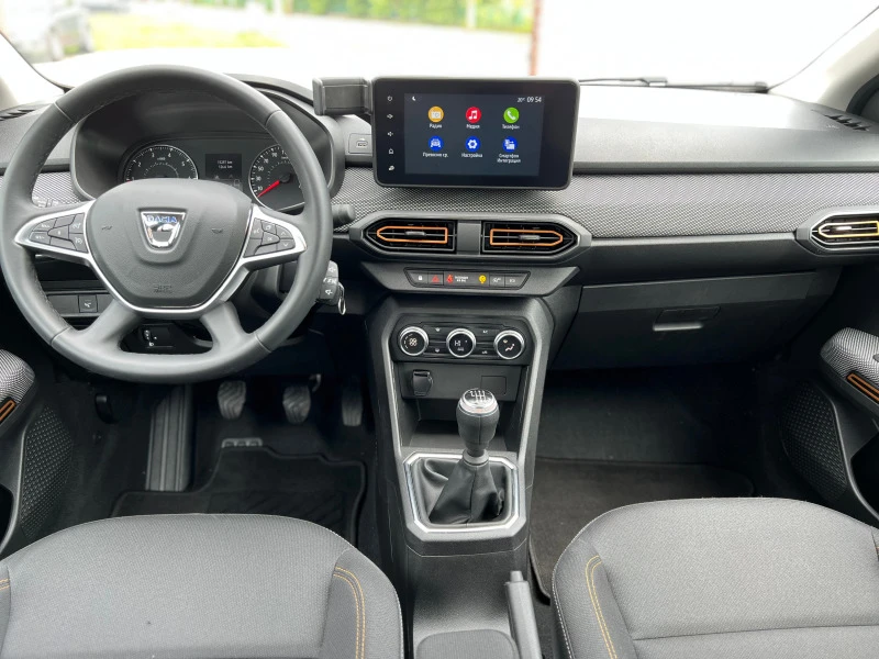 Dacia Sandero Stepway 1.0Tce, снимка 9 - Автомобили и джипове - 40609225